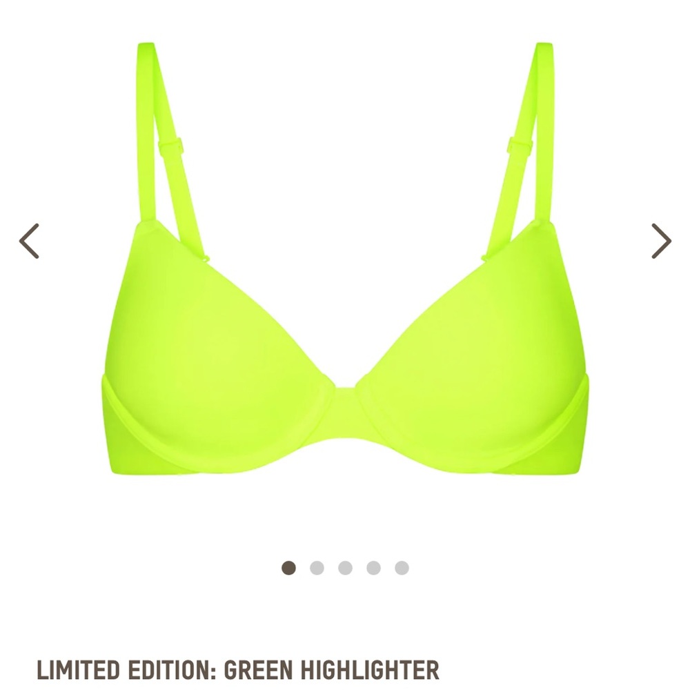 NWT Fits Everybody Tshirt bra 36A